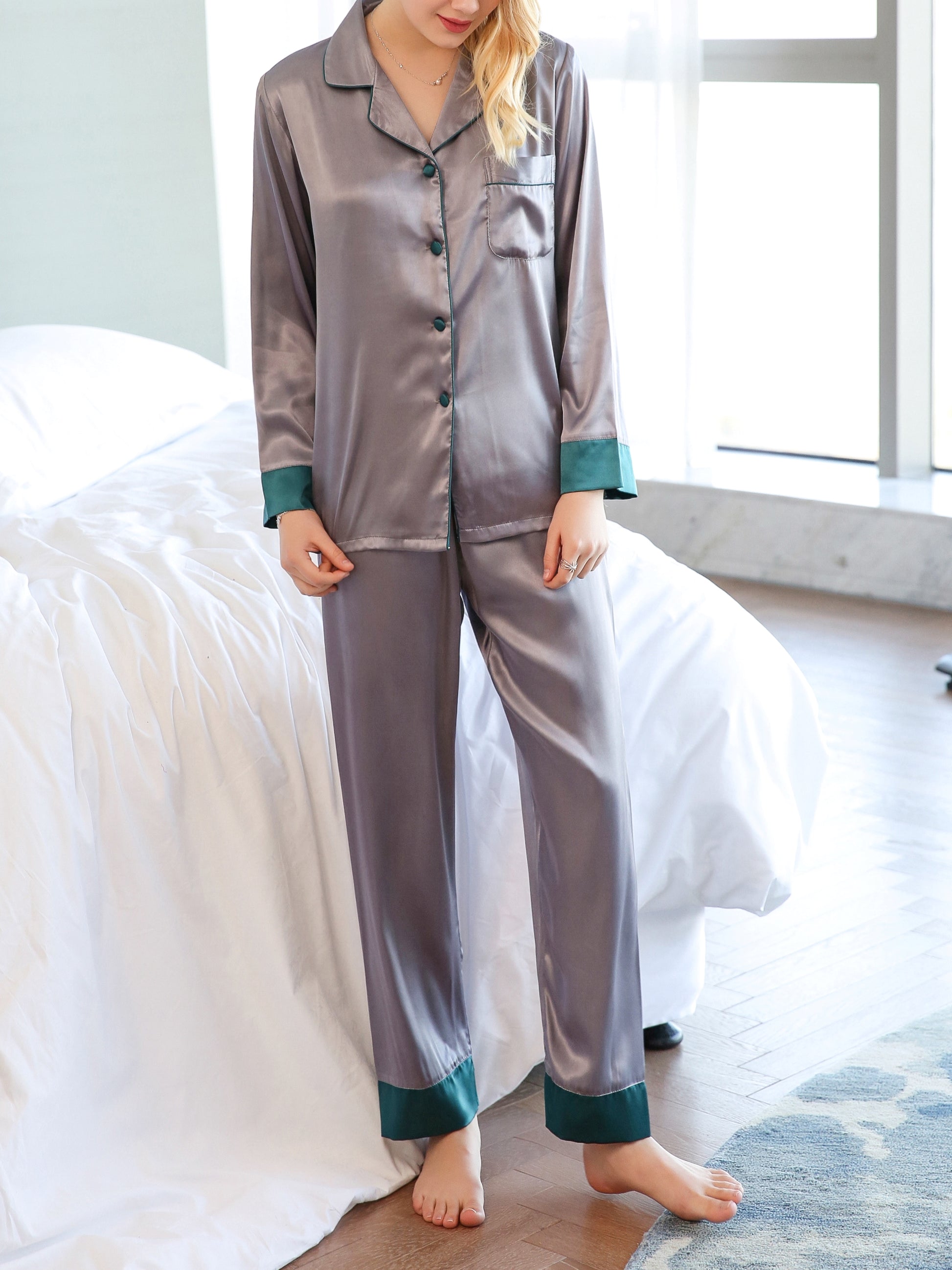 SILKY SATIN SLEEPWEAR PAJAMA SET SILVER- Femmine